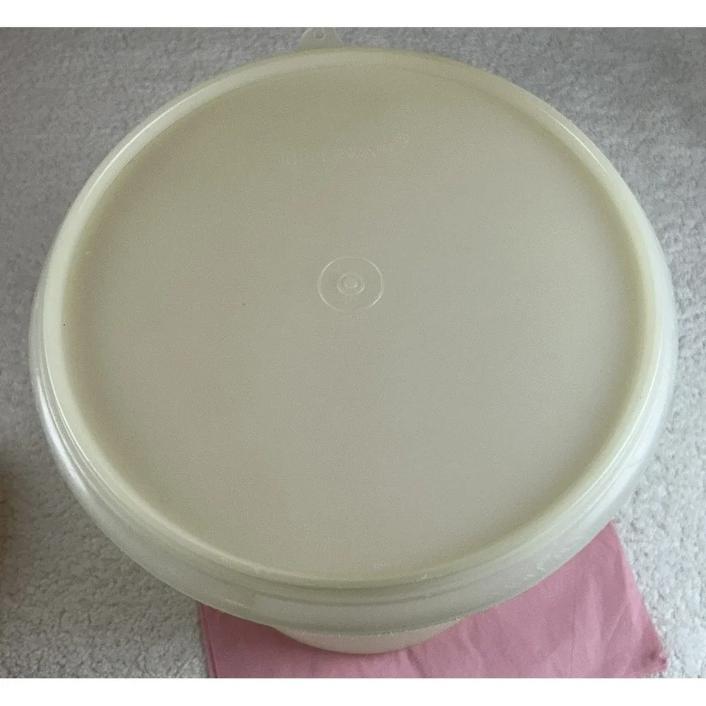 Vintage Tupperware Jumbo 9 Qt Sheer Storage Canister Container w/Snap Lid